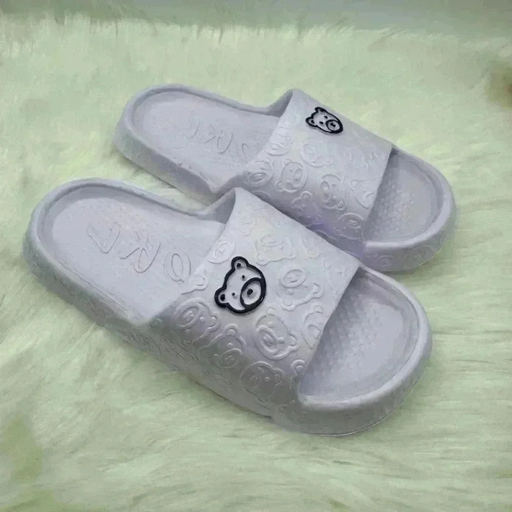 Woman’s Open Toe Breathable House/Pool Bear Design Slippers Lavender SIZE 7.5-8